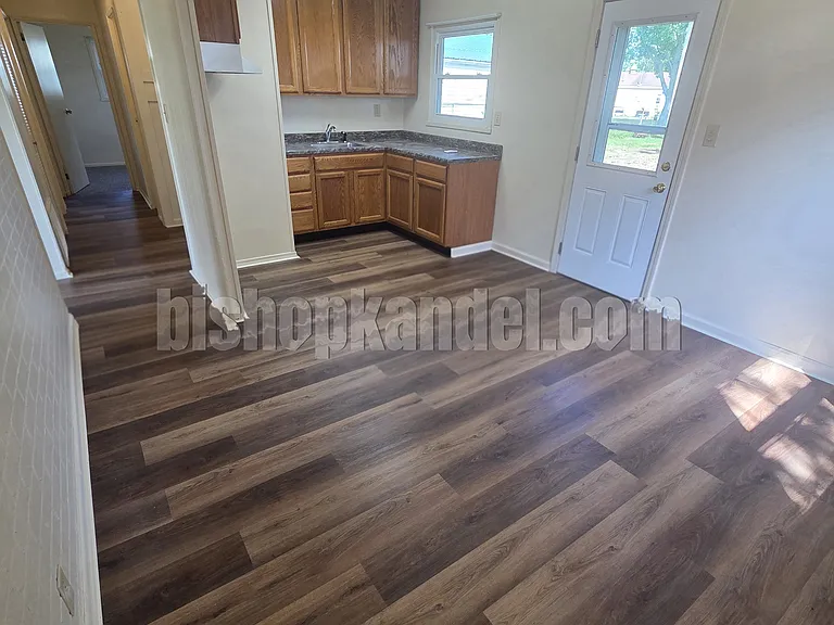 1240 Bernard Ave — Photo 4