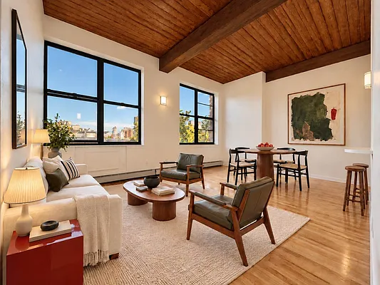 Living room, photo 1