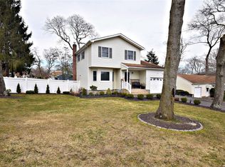47 Lindell Ave, Lake Grove, NY 11755
