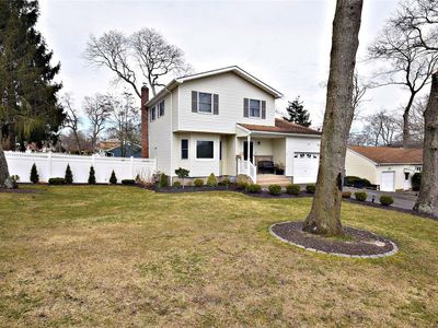47 Lindell Avenue, Lake Grove, NY, 11755