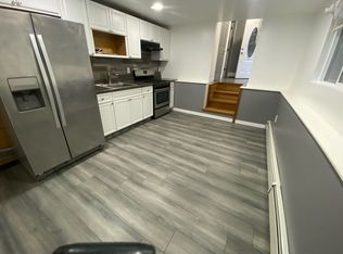 13 Dartmouth Dr, Bay Shore, NY 11706