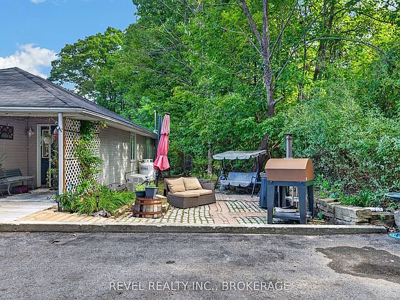 3rd image of 5383 Rideau Rd