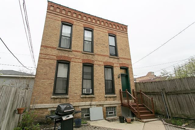 1st image of 1723 W Huron St #Ch1