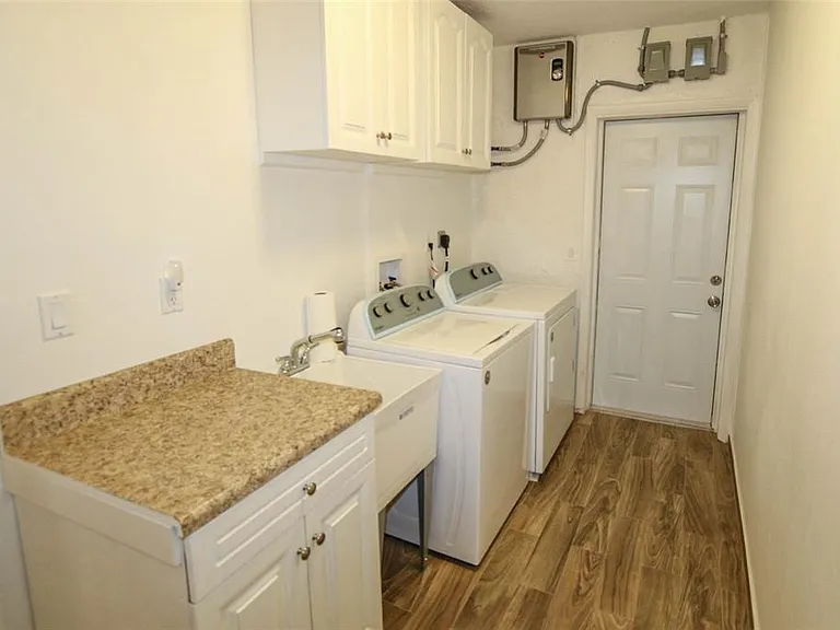 1444 Overcash Dr — Photo 7