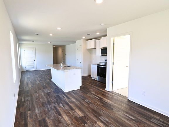 7th image of this home