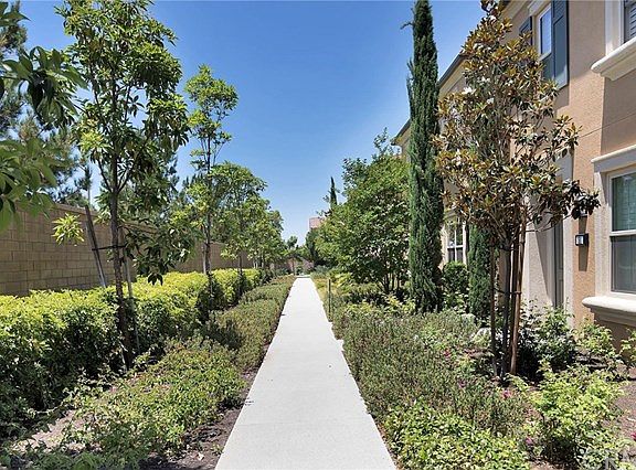4th image of 53 Granite Path