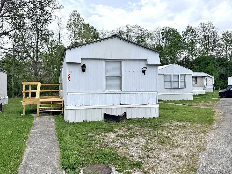 1st image of 595 Reams Ln #595