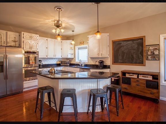 4th image of 5620 Arendes Dr