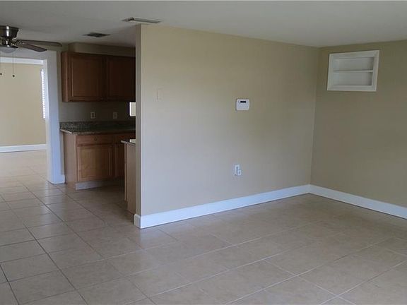 4th image of 3345 Bedford St