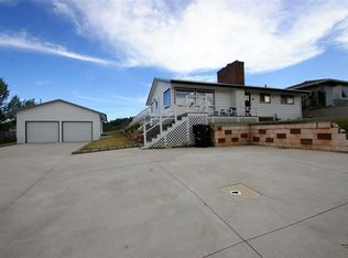 1136 Needles Dr, Custer, SD 57730