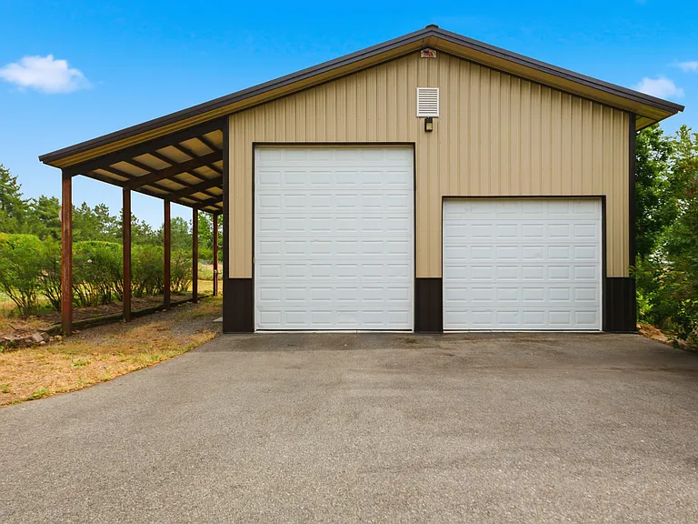 2635 N Meyer Rd — Photo 22