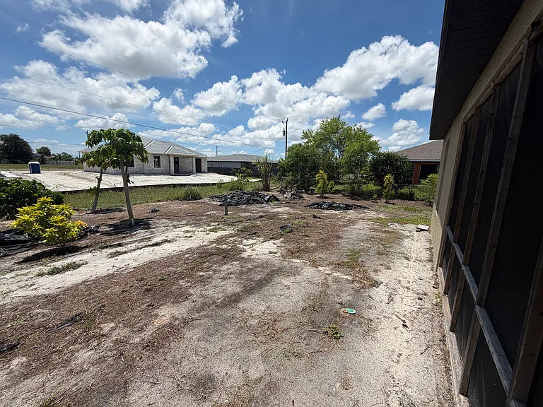 2019 NW 16th Pl — Photo 28