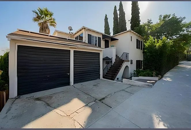 3270 Descanso Dr — Photo 14
