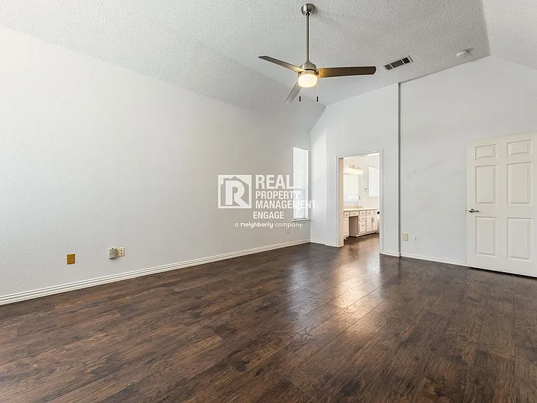 8817 Pocono Dr — Photo 26