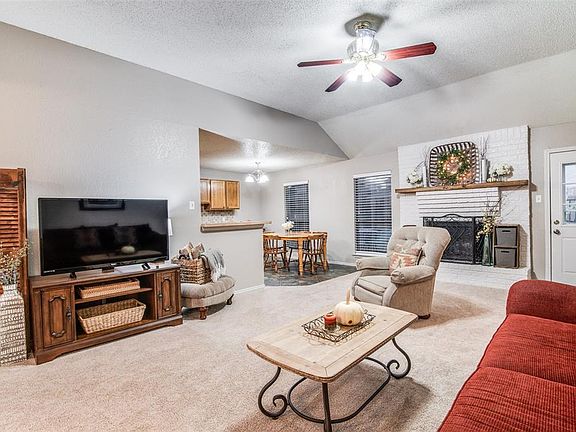 4th image of 707 Westwind Ln