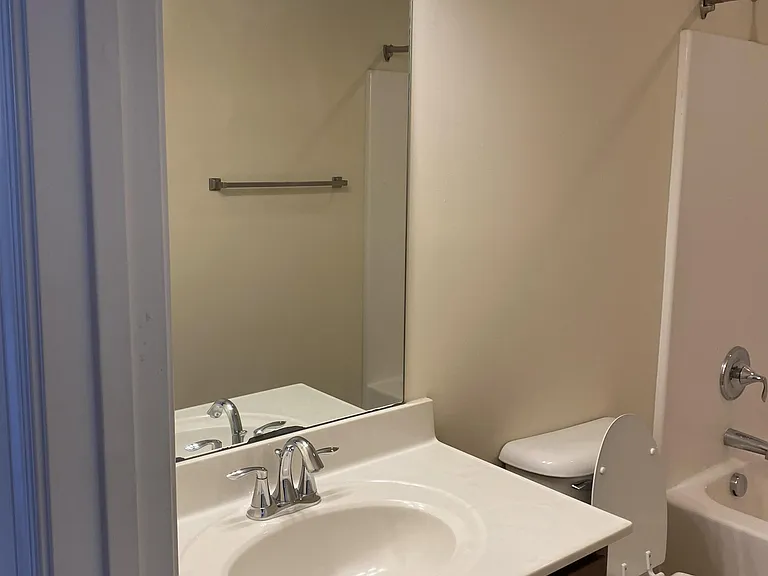 301 Rotunda St #101 — Photo 6