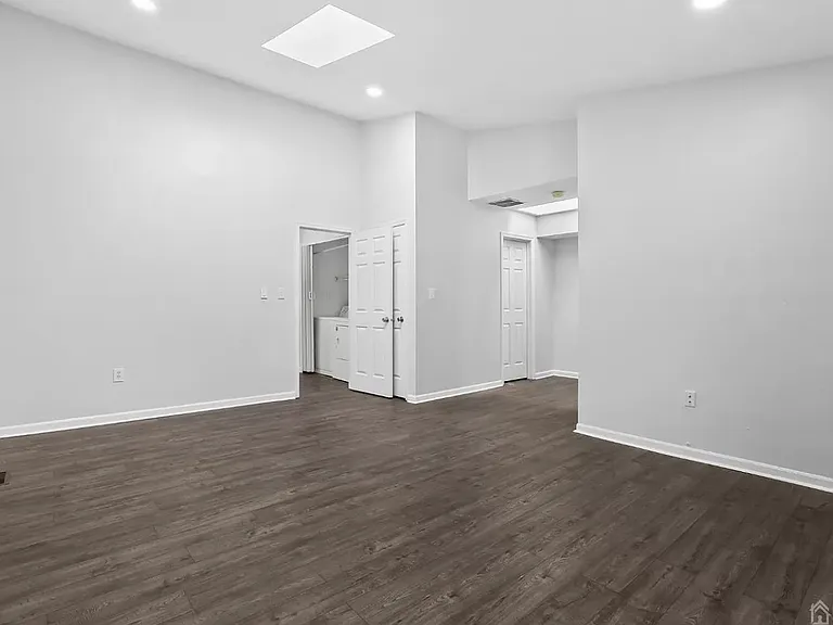 12 Donamar Ln — Photo 11