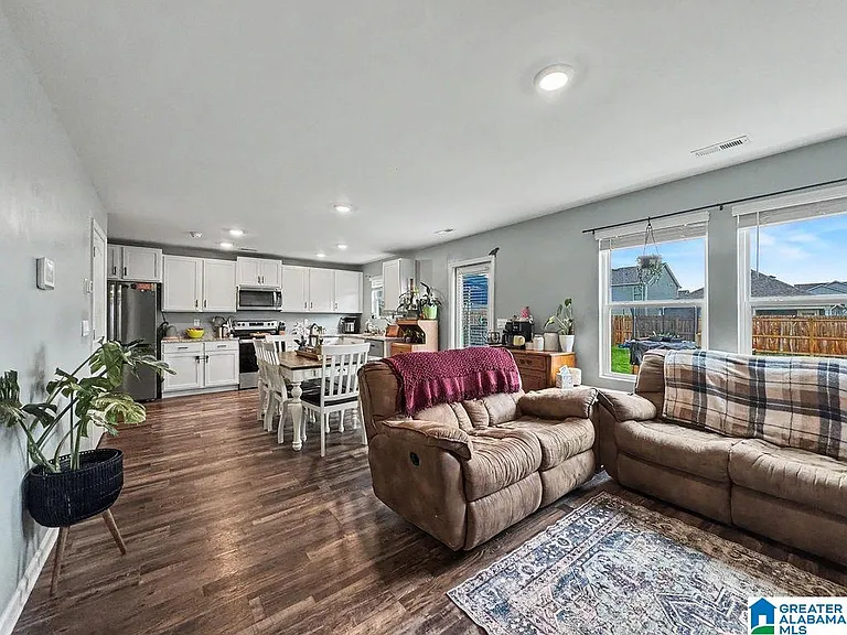 1230 Shaggy Bark Ln — Photo 11