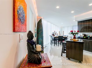 92 SW 3rd St APT 2301, Miami, FL 33130