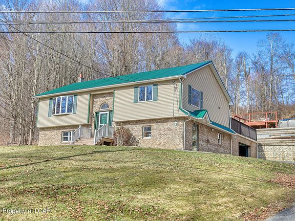 3rd image of 807 Lewis Rd