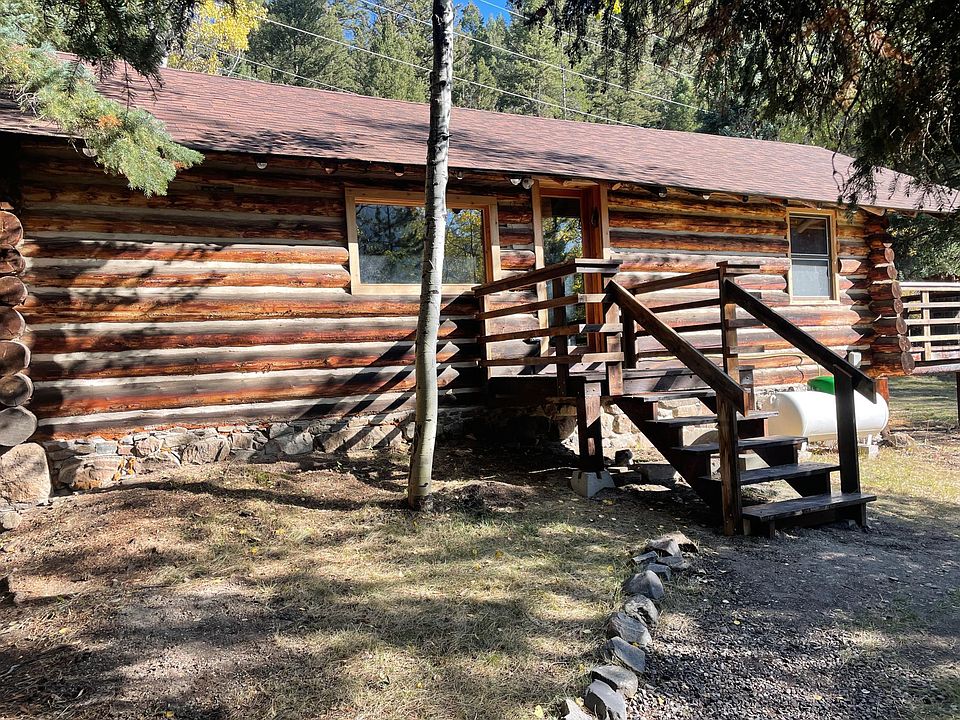 1st image of 135 Isabelle Dr