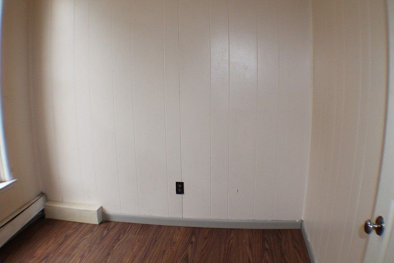2nd image of 110 Bleecker St APT B
