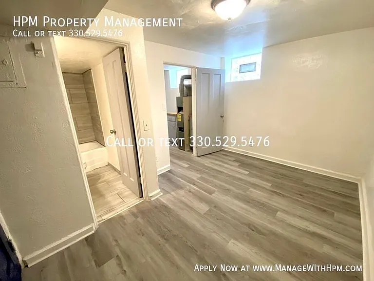 1415 Yale Ave NW #9 — Photo 10