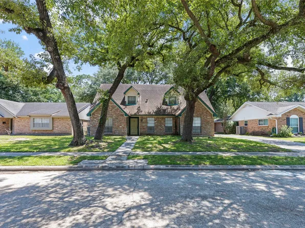 915 Chantilly Ln, Houston, TX 77018