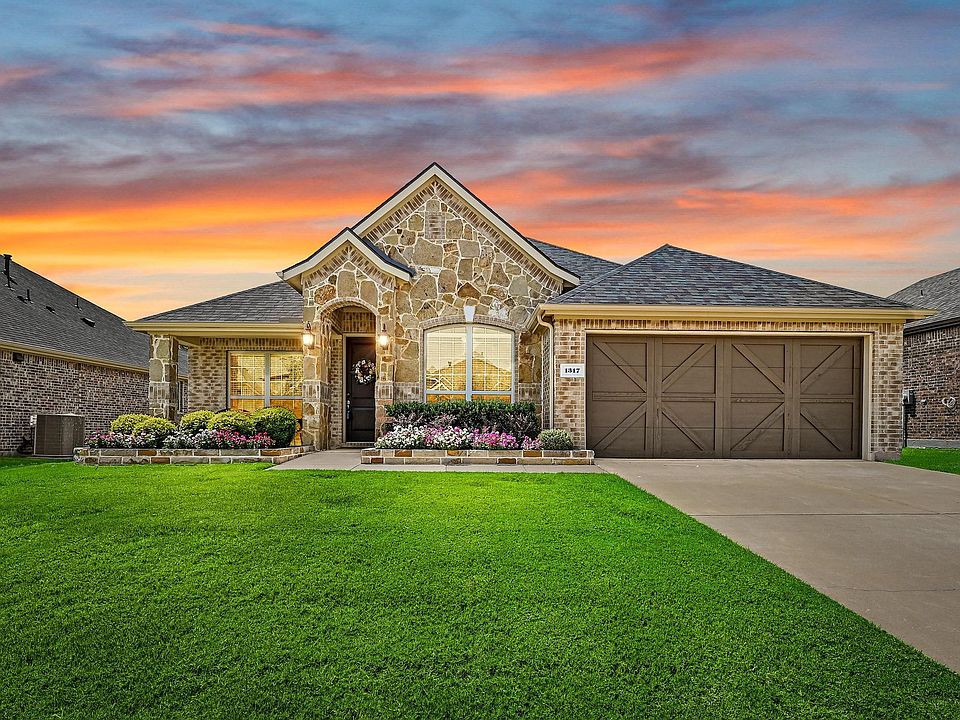 1st image of 1317 Benavites Dr