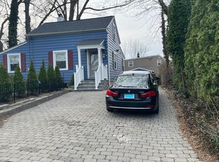 17 Girard St, Norwalk, CT 06850