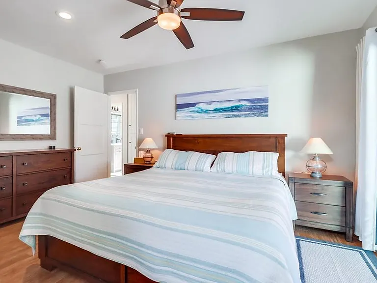 984 Catalina Blvd — Photo 14