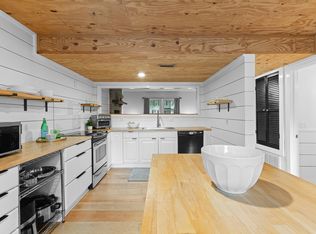 733 Harbor Ln, Mount Pleasant, SC 29464