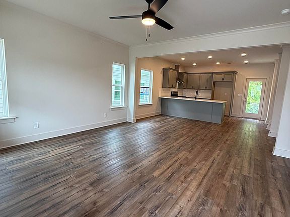 3rd image of 148 Huntley Ridge Dr