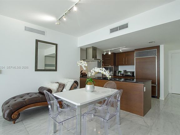 5th image of 495 Brickell Ave APT 3803