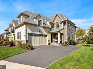 6155 Creekside Dr, Flourtown, PA 19031