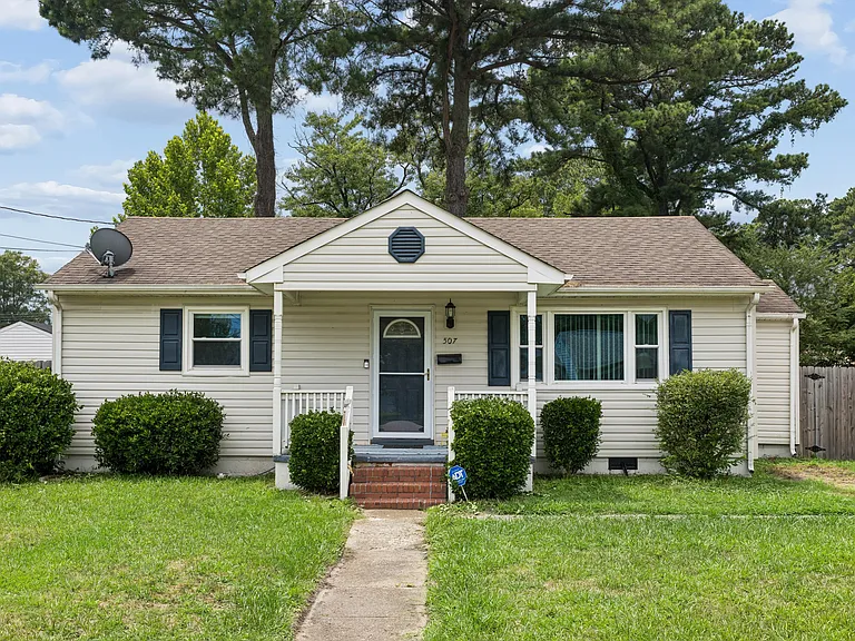 507 Bunche Blvd — Photo 2