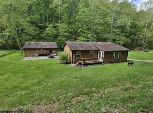 760 Skelton Run, Wallace, WV 26448