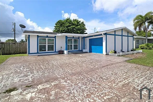 5 bed, $5,730 — Photo 2