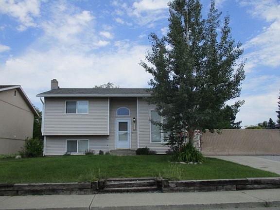 2nd image of 3315 E Garnet Ave