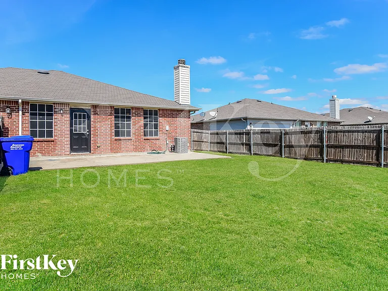 609 Rosemary Dr — Photo 18