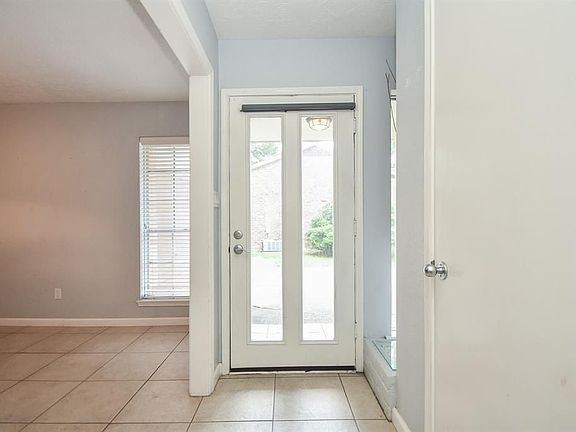 4th image of 12927 Westmere Dr