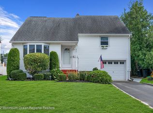 917 Claridge Dr, Spring Lake, NJ 07762