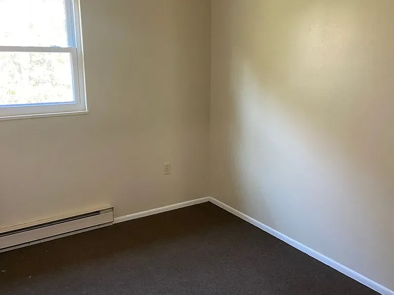 257 W Ridge St — Photo 9