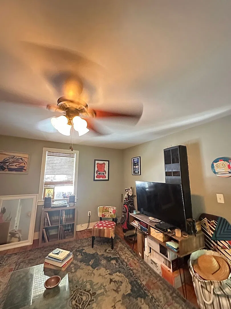 2 Bedroom 1 Bath Apartment for Rent in Cannonborough of Downtown Charleston! — Photo 4