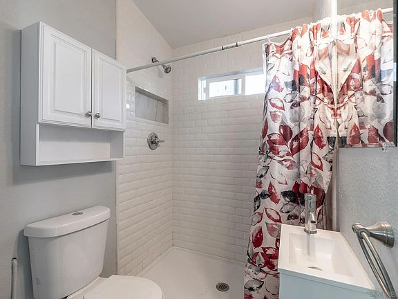 5th image of 3219-3219 L St
