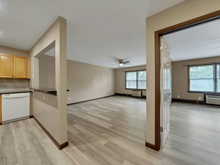 25 Market St #C7 — Photo 5