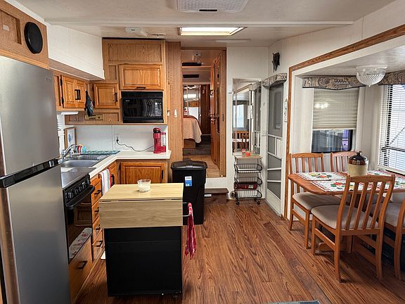 4th image of 48 Angelfish Dr #3513