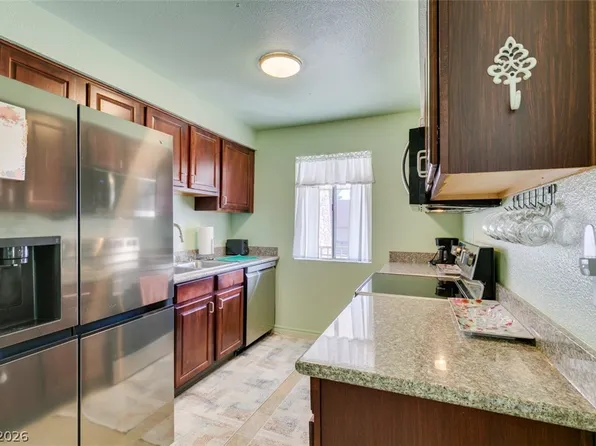5060 Indian River Dr Unit 372, Las Vegas, NV 89103