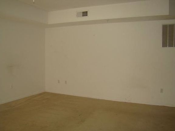 2nd image of 5536 Metrowest Blvd #8-110