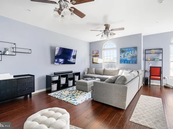 7639 Sandhurst Ln, Hanover, MD 21076